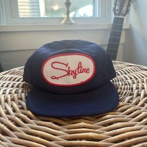 VINTAGE SKYLINE CHILLI TRUCKER HAT